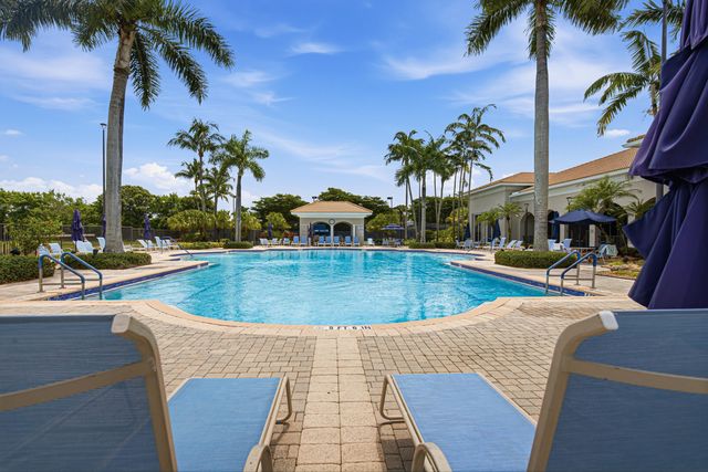 7272 Demedici Circle, Delray Beach, FL 33446