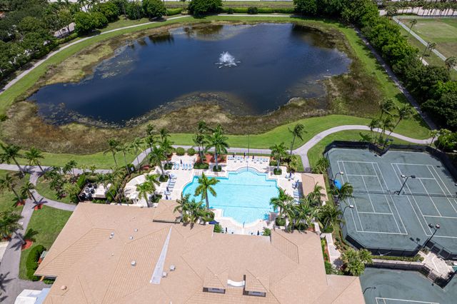 7272 Demedici Circle, Delray Beach, FL 33446