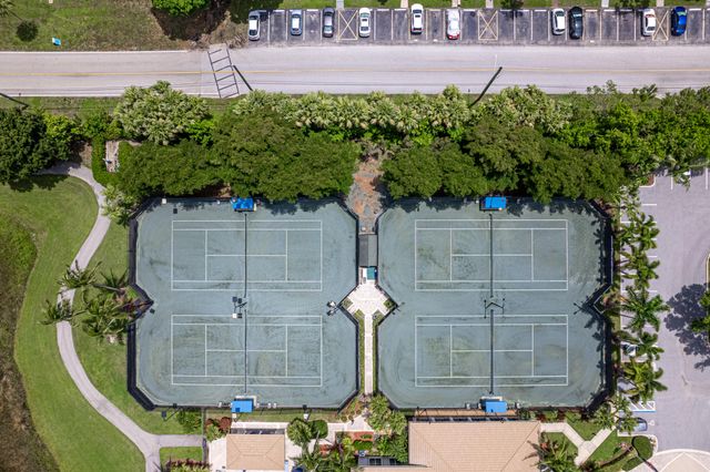 7272 Demedici Circle, Delray Beach, FL 33446
