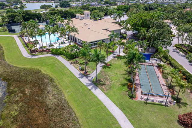 7272 Demedici Circle, Delray Beach, FL 33446