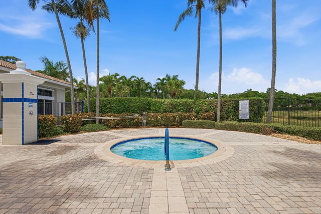 7272 Demedici Circle, Delray Beach, FL 33446