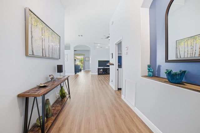 7272 Demedici Circle, Delray Beach, FL 33446
