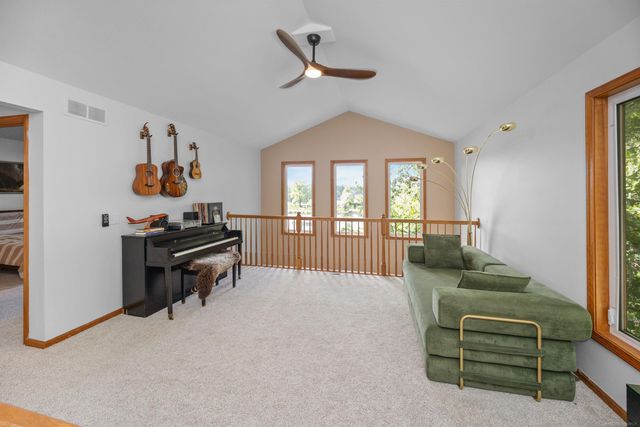 8970 River Valley Road, Hamburg Twp, MI 48116