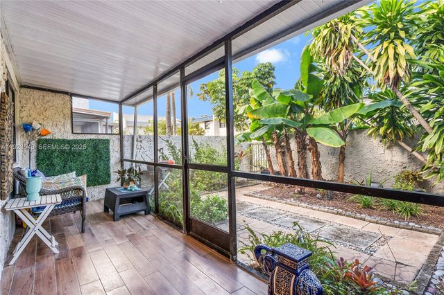 2528 N 38 Ave D-32, Hollywood, FL 33021