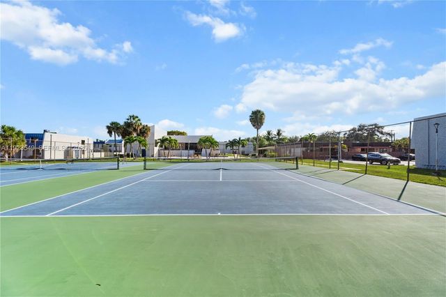 2528 N 38 Ave D-32, Hollywood, FL 33021