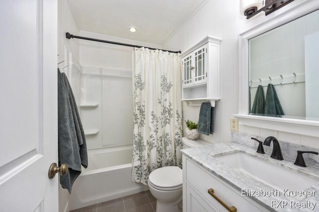 4365 Chappel Street, Wayland, MI 49348