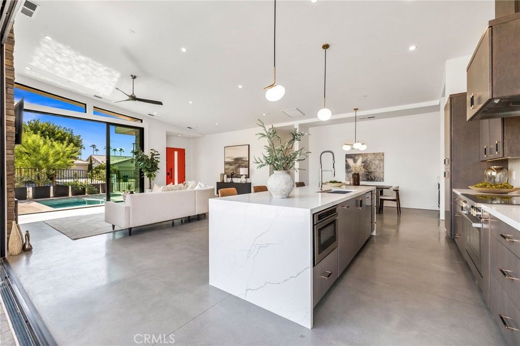 Image 17 of property listing at 51015 Avenida Velasco, La Quinta, CA 92253
