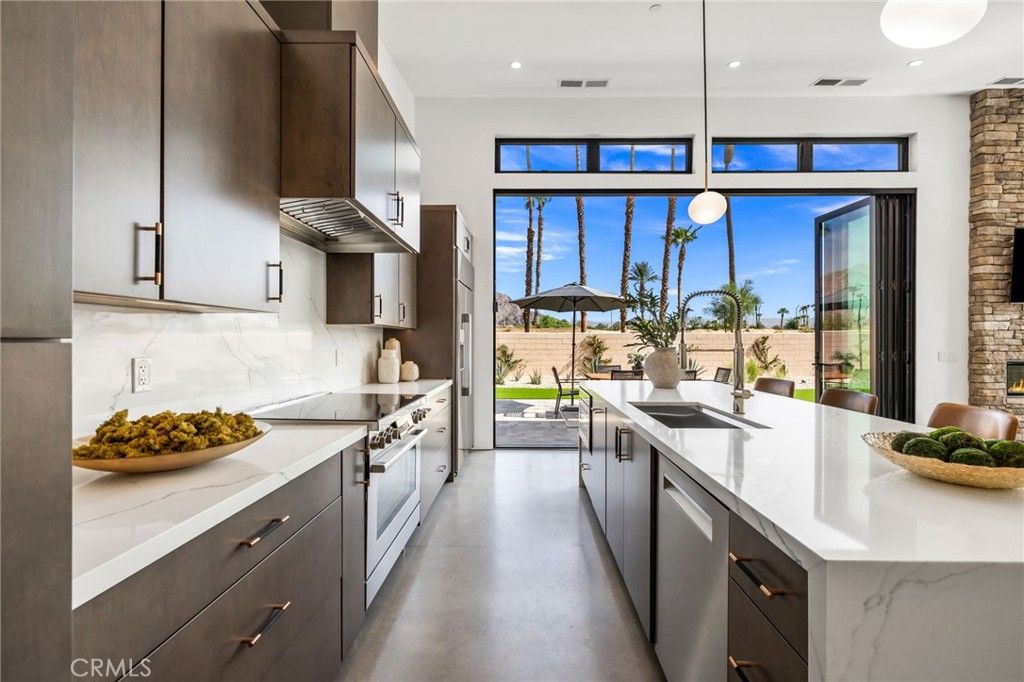Image 20 of property listing at 51015 Avenida Velasco, La Quinta, CA 92253