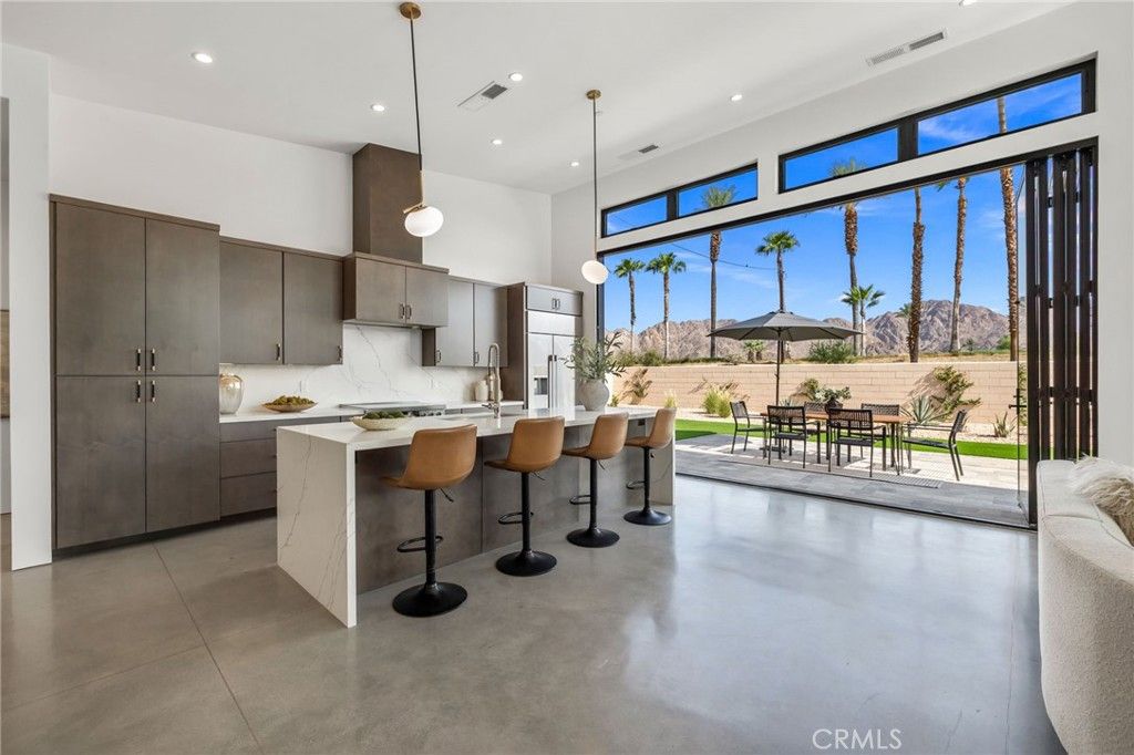 Image 21 of property listing at 51015 Avenida Velasco, La Quinta, CA 92253