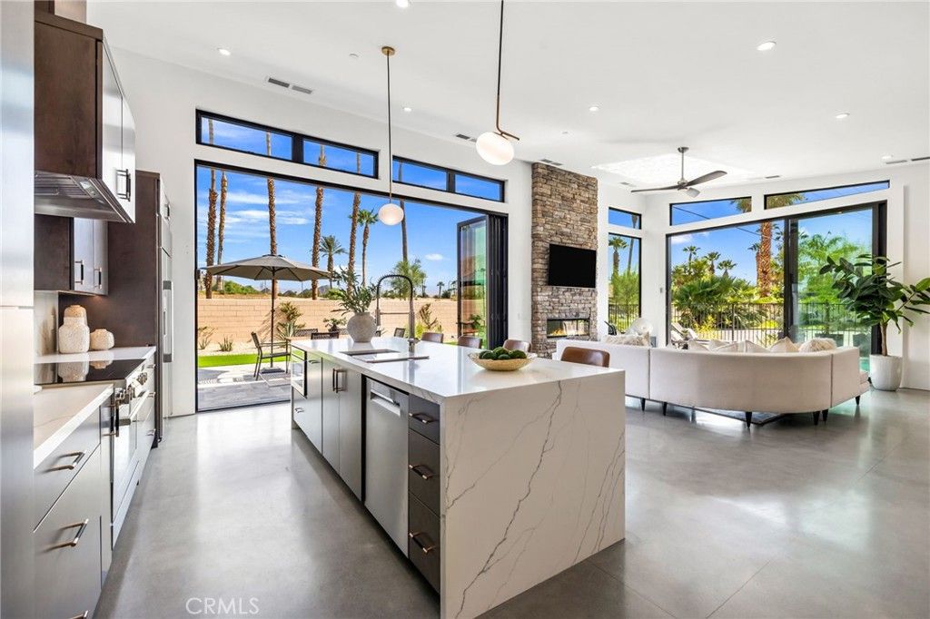 Image 22 of property listing at 51015 Avenida Velasco, La Quinta, CA 92253