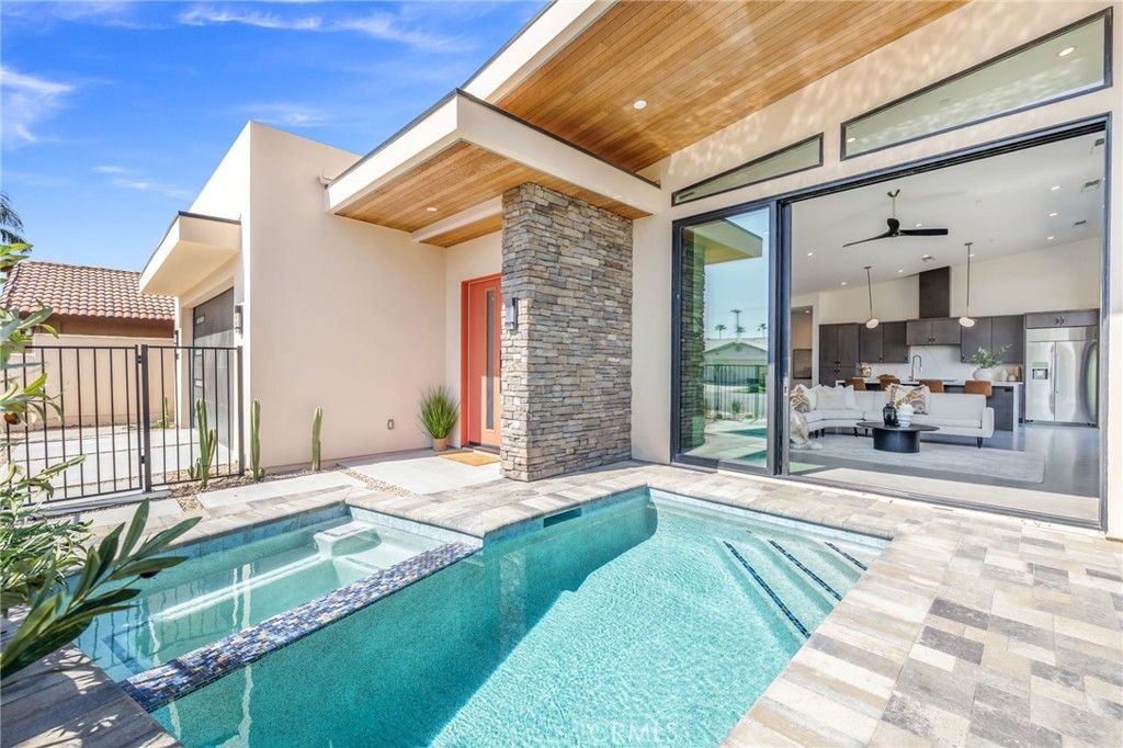 Image 26 of property listing at 51015 Avenida Velasco, La Quinta, CA 92253