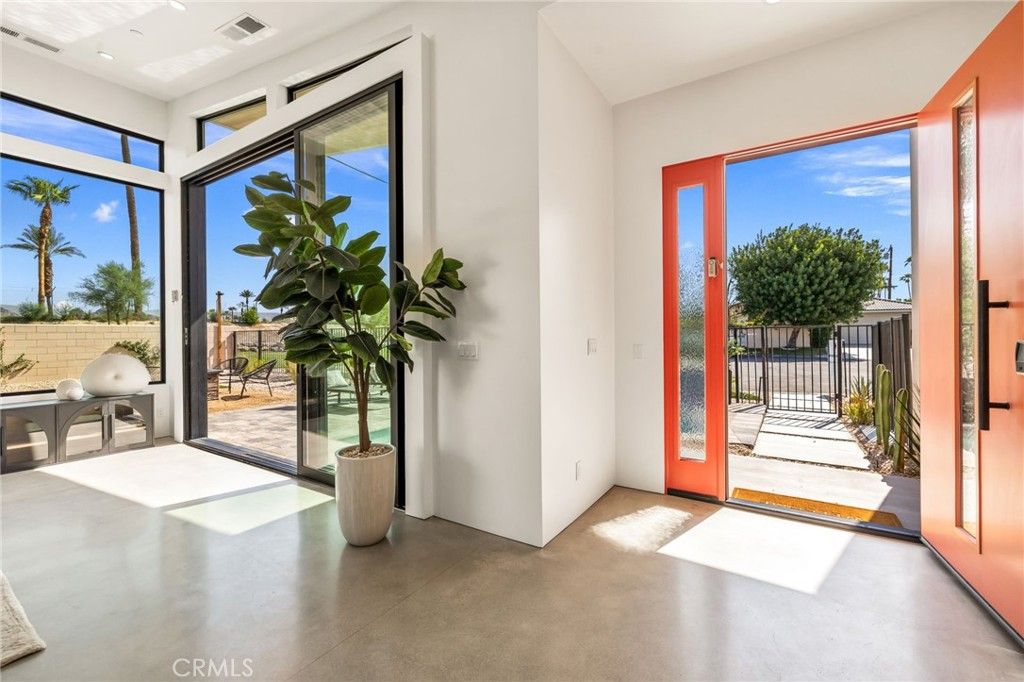 Image 27 of property listing at 51015 Avenida Velasco, La Quinta, CA 92253