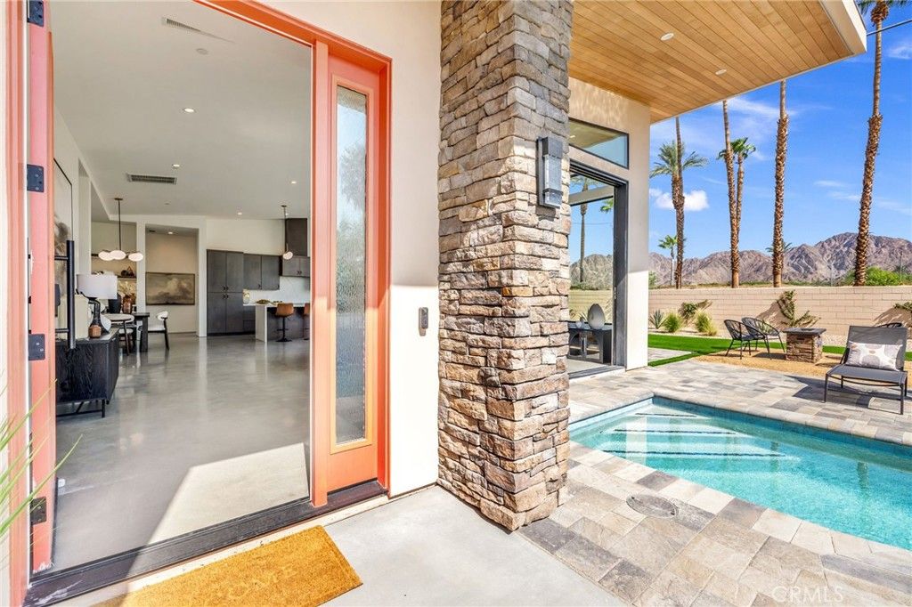 Image 28 of property listing at 51015 Avenida Velasco, La Quinta, CA 92253