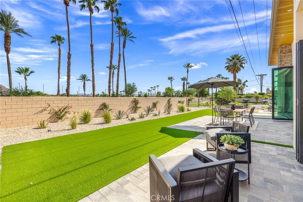 Image 5 of property listing at 51015 Avenida Velasco, La Quinta, CA 92253