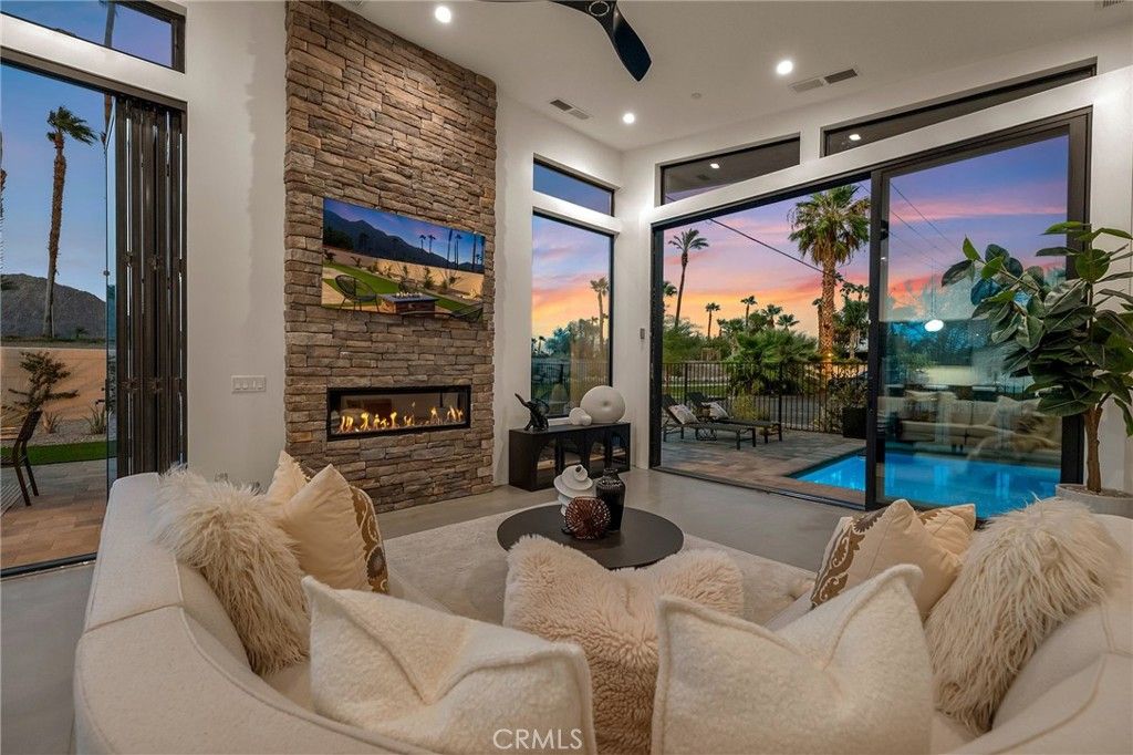 Image 7 of property listing at 51015 Avenida Velasco, La Quinta, CA 92253