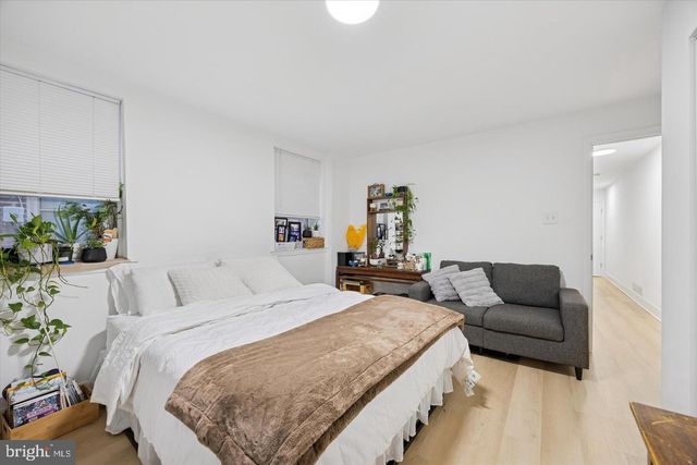 1228 S 2ND ST, Philadelphia, PA 19147