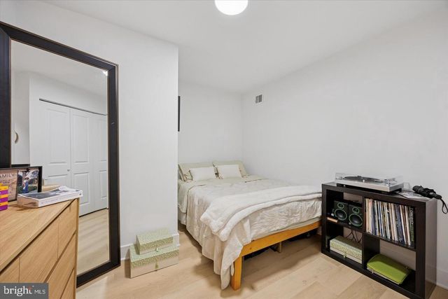 1228 S 2ND ST, Philadelphia, PA 19147