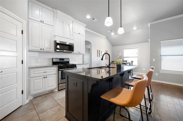 541 Foss Drive, Edmond, OK 73025