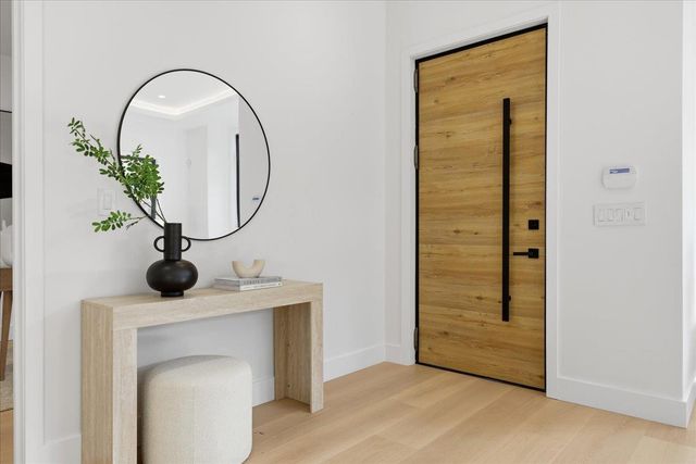 852 La Para Avenue, Palo Alto, CA 94306