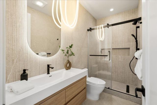 852 La Para Avenue, Palo Alto, CA 94306