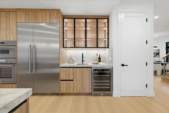 852 La Para Avenue, Palo Alto, CA 94306