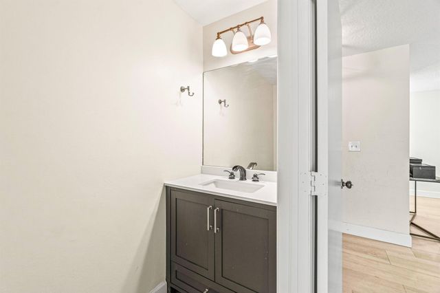 1588 Veracruz Lane 1588, Weston, FL 33327