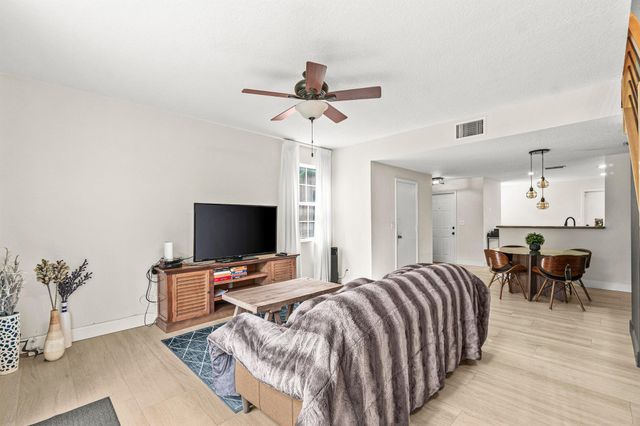 1588 Veracruz Lane 1588, Weston, FL 33327