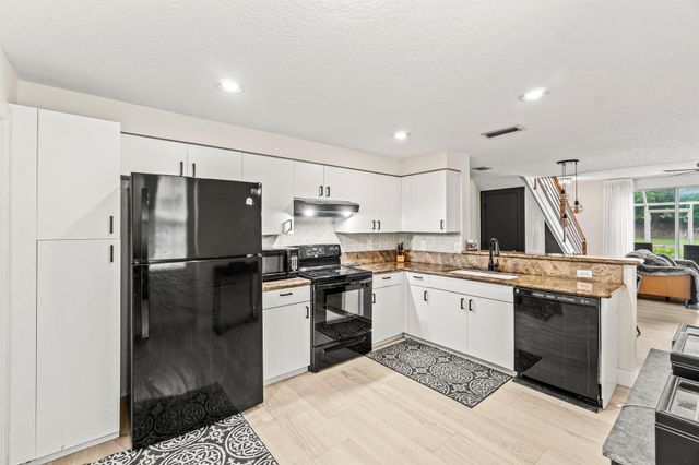 1588 Veracruz Lane 1588, Weston, FL 33327