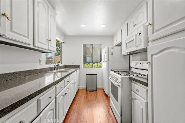 146 Echo 58, Irvine, CA 92614