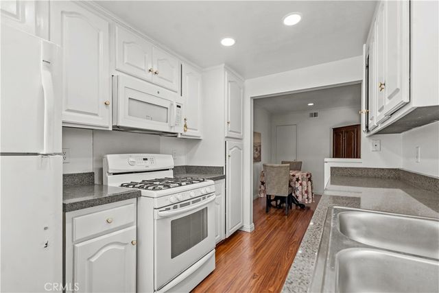 146 Echo 58, Irvine, CA 92614
