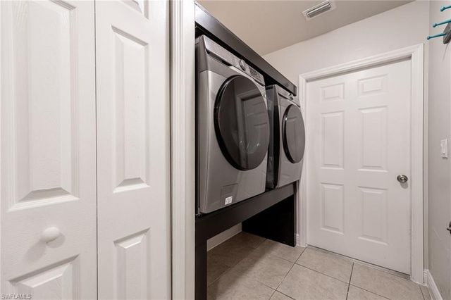 2918 21st ST W, Lehigh Acres, FL 33971