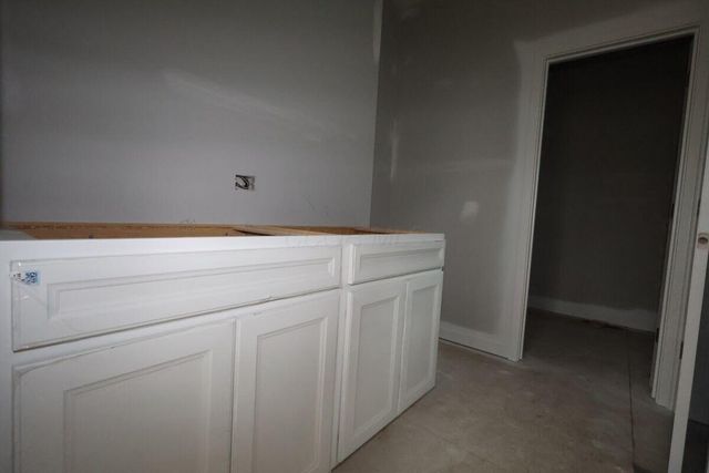 277 Olympic Loop, Commercial Point, OH 43116