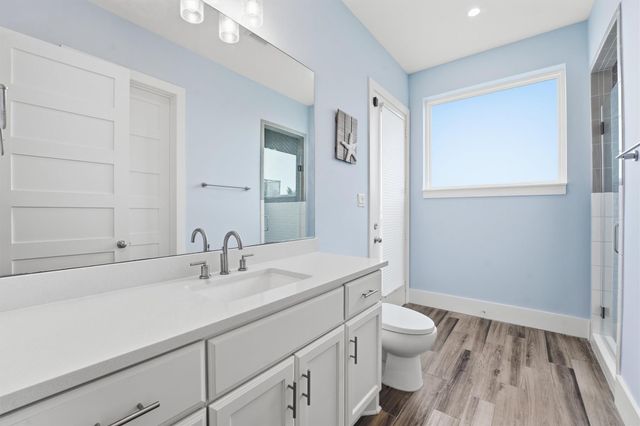 4118 Defender Lane, Galveston, TX 77554