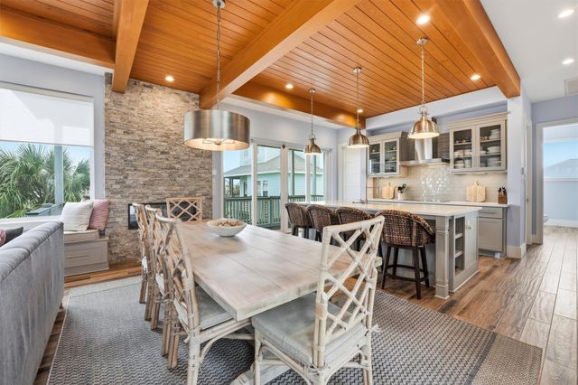 4118 Defender Lane, Galveston, TX 77554