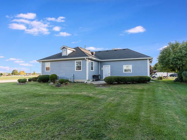 101 Bell Court, Oswego, IL 60543