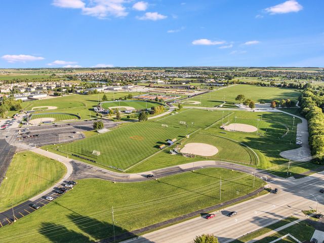 101 Bell Court, Oswego, IL 60543