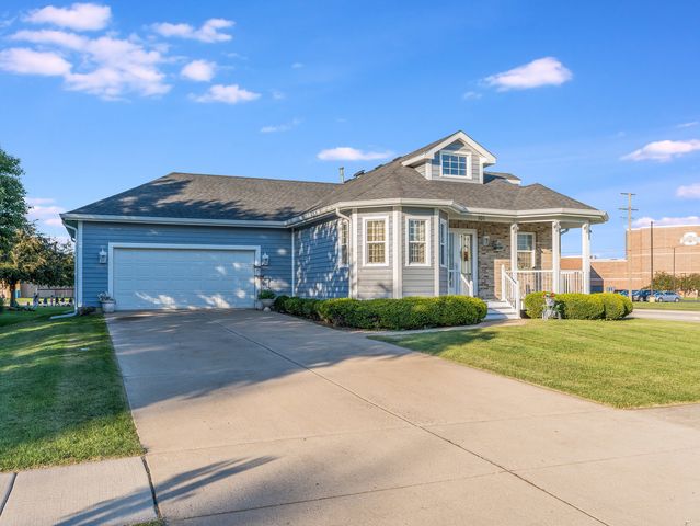 101 Bell Court, Oswego, IL 60543