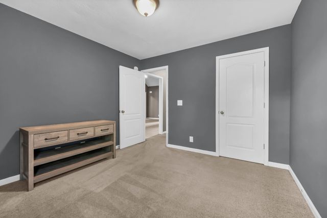 595 ANCHOR COURT, Clarksville, TN 37043