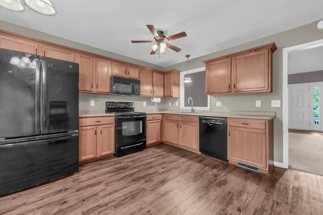 595 ANCHOR COURT, Clarksville, TN 37043