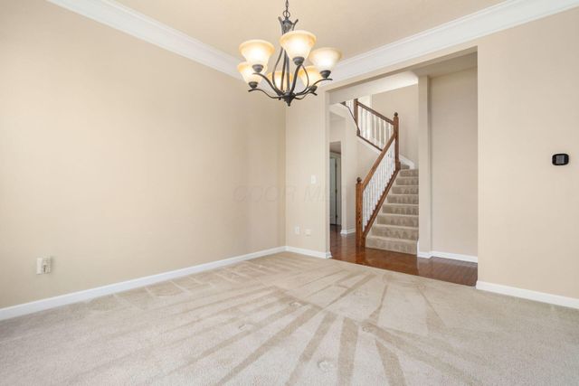 5689 Decker Drive, New Albany, OH 43054
