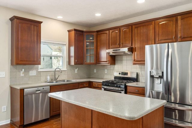 5689 Decker Drive, New Albany, OH 43054