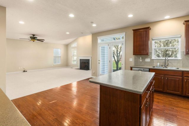 5689 Decker Drive, New Albany, OH 43054
