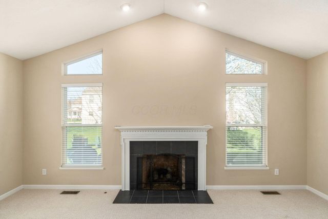 5689 Decker Drive, New Albany, OH 43054
