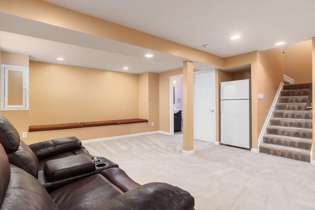 5689 Decker Drive, New Albany, OH 43054