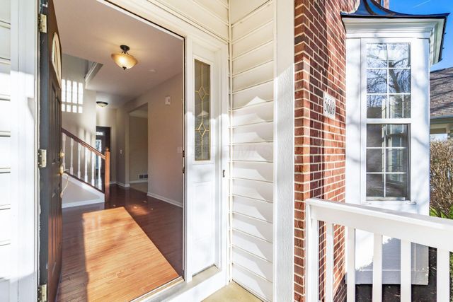 5689 Decker Drive, New Albany, OH 43054