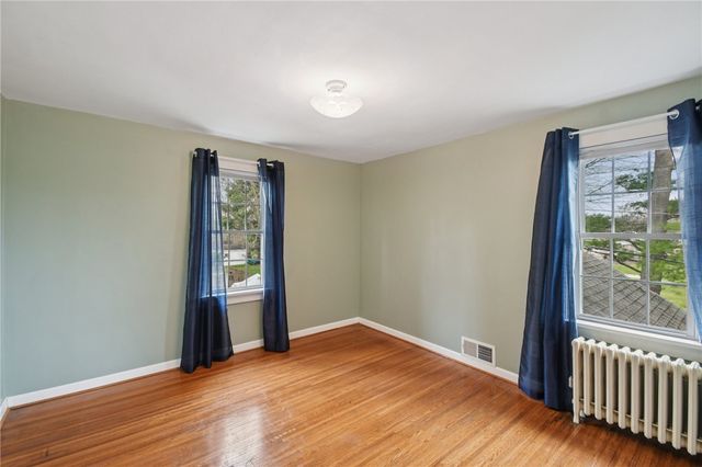 121 Brooklawn Drive, Brighton, NY 14618