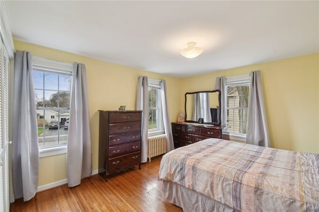 121 Brooklawn Drive, Brighton, NY 14618