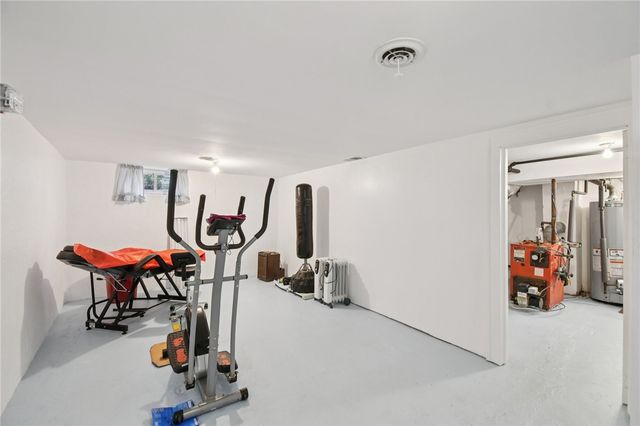 121 Brooklawn Drive, Brighton, NY 14618