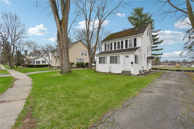 121 Brooklawn Drive, Brighton, NY 14618