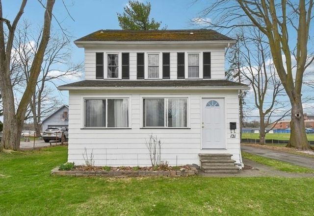 121 Brooklawn Drive, Brighton, NY 14618